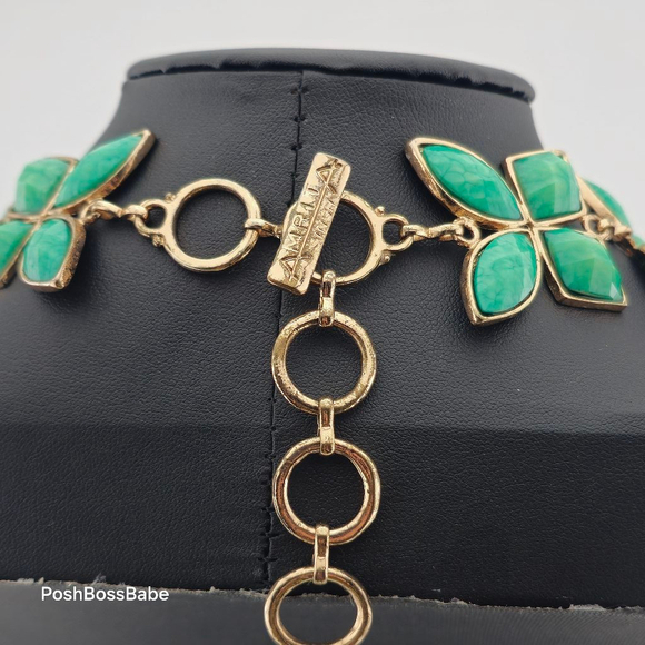 Amrita Singh Green Leaf Statement Necklace Bold With Gold Tone Accents - Picture 5 of 10